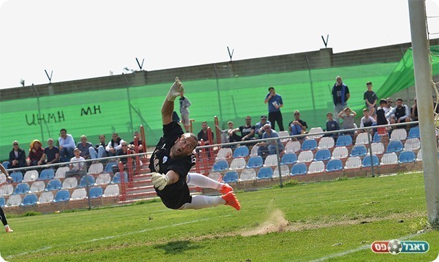 זיסקינד לא יכל היה להגיב לכדור של מלול (אבי רביבו)